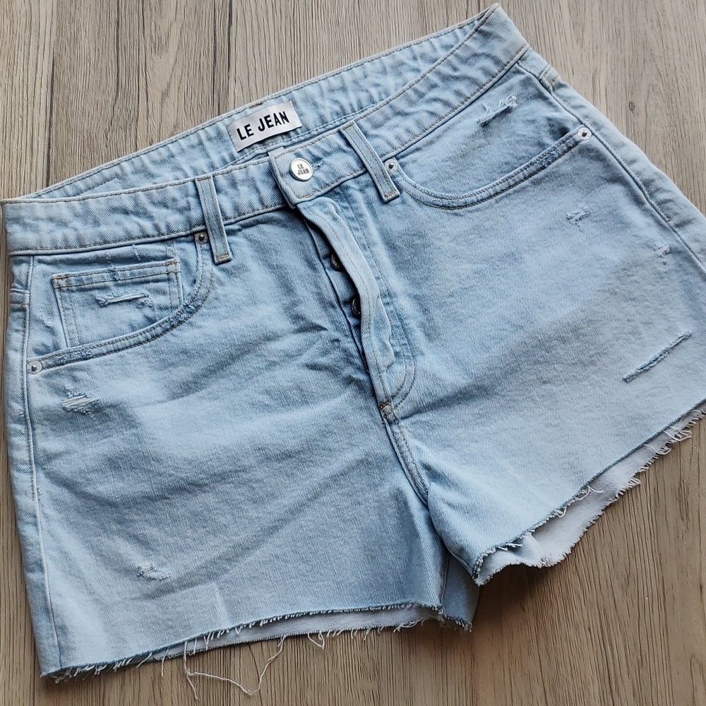 Le Jean Women's Light Wash Denim Jean Shorts